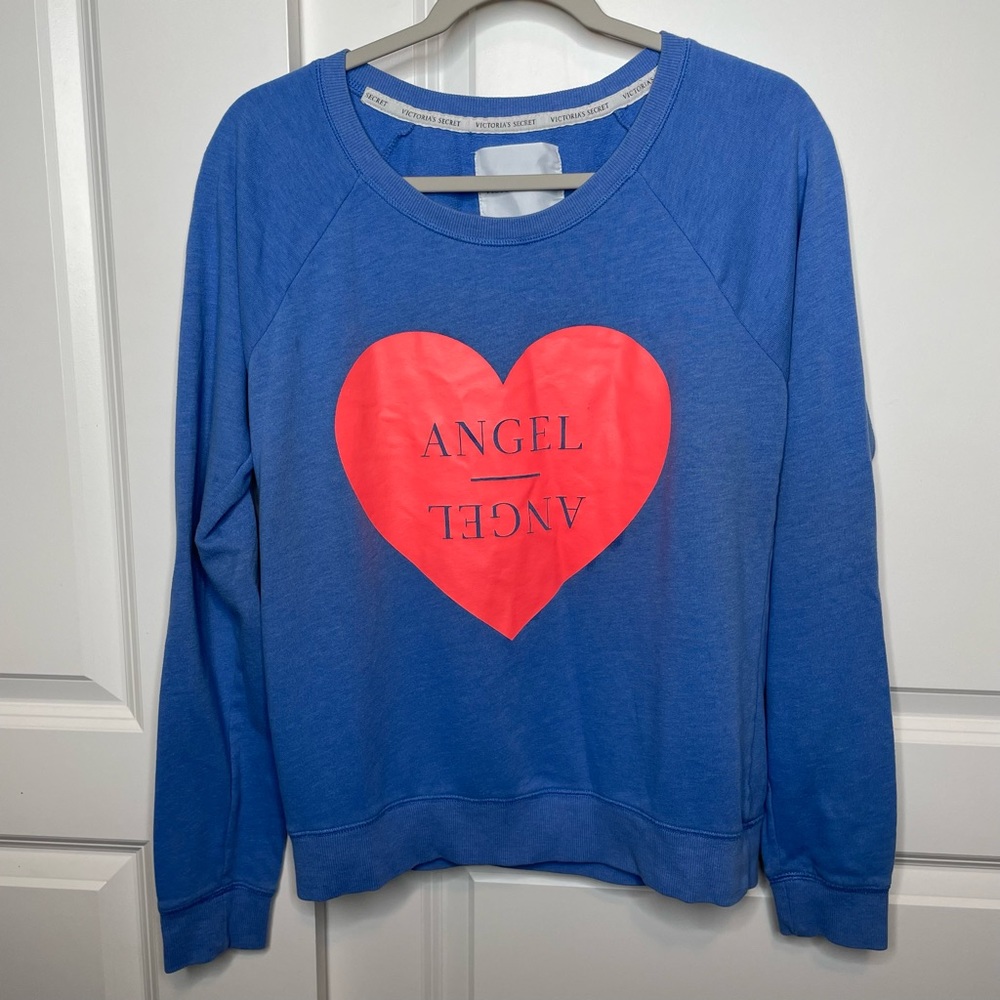 Victoria’s Secret Heart Crewneck Sweater Size Medium
